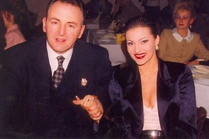 Baš ih briga: Šta mislite kolika je bila razlika u godinama između Cece i Arkana? (FOTO) (ANKETA)