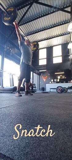 Le snatch en CrossFit : Puissance, technique et coordination