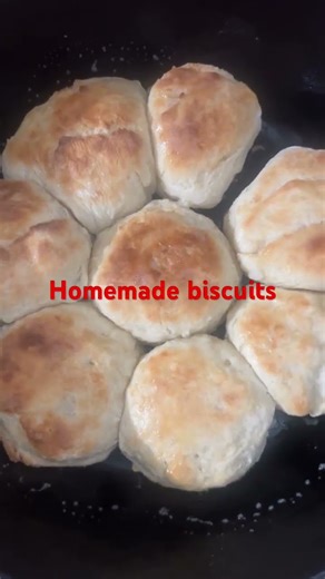 Homemade biscuits 3 ingredients self rising flour butter buttermilk it was bust’in #homemadebiscuit