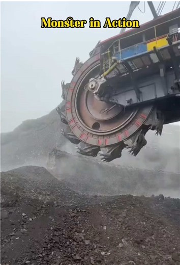 The Bucket-Wheel Excavator: A powerhouse for massive digging projects, built to tackle the toughest terrains with unmatched power. #Excavator #Mining #Construction #usa#fyp