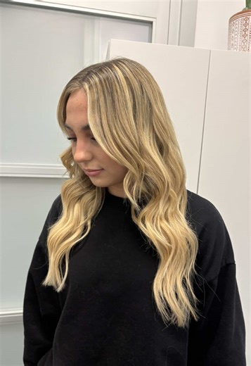 New year, New hair 🍾 Full highlight, root shadow & gloss 2 rows of @jzstyles.co 18 inch sew in weft extensions for length & thickness #hair #hairtok #blonde #hairextensions #longhair