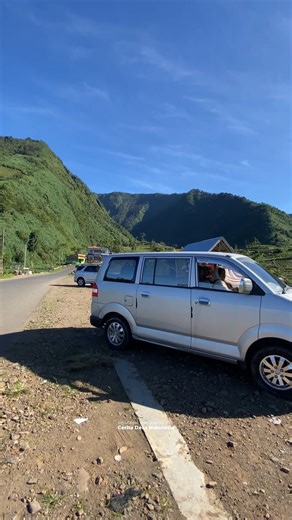 Jalan menuju Swiss Van Java Dieng saat pagi hari | Cerita Desa Indonesia