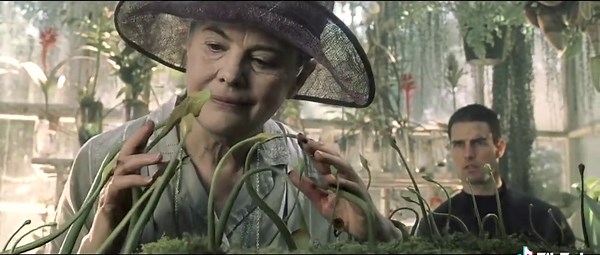 Killer Plants in MINORITY REPORT (2002) Explained