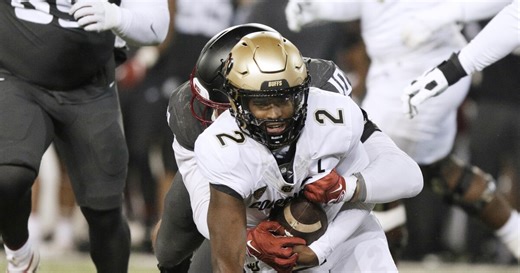 Colorado QB Shedeur Sanders missed season finale at Utah with fracture in back, according to video