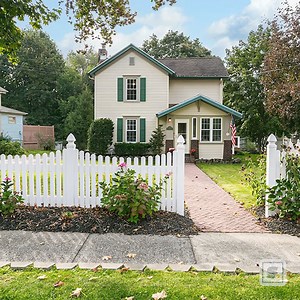 2.5K views · 13 reactions | House of the Week: Seller will ‘miss everything about’ her ‘dream house with a white picket fence’ in Minoa. Read the full story: https://l.syracuse.com/er2vk0 | syracuse.com | Facebook