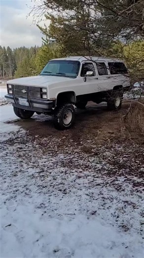 Big Trucks Low Bucks on Instagram: "Last night I was visited by the Suburban of Christmas Past. Merry Christmas to everyone, and we wish you a blessed day."
