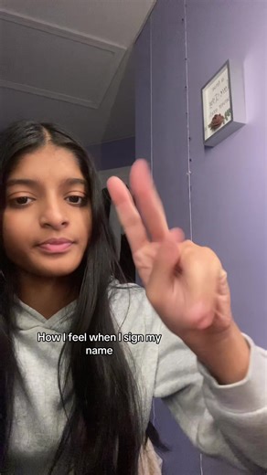 Locked in face 🫥 #signlanguage #viral #fyp #relatable | sign language