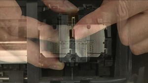 Replacing a Print Cartridge - HP Officejet 4500 Wireless All-in-One (G510n)_M2163661_v1.mp4 - Support - HP Inc Video Gallery - Products