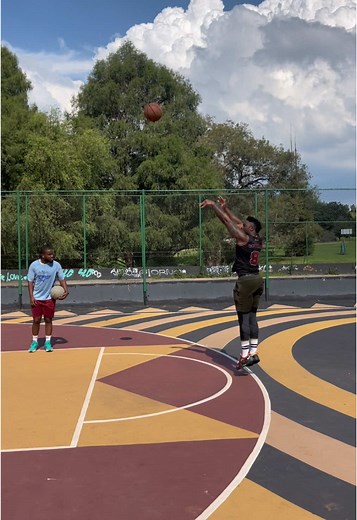 Exploring Zoo Lake Basketball Court