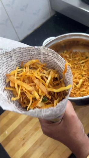 Homemade Tapioca Chips Recipe | Crispy Kerala Chips Making