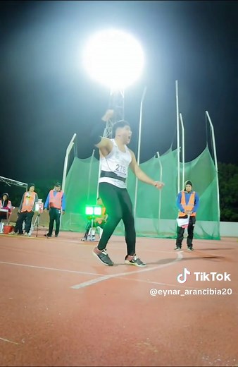 Lanzamiento de Jabalina: Atletismo y Técnica 2024