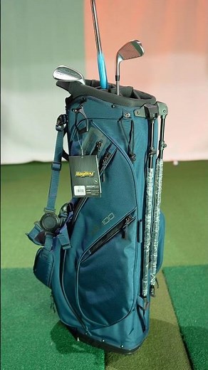Unboxing the Bag Boy HB100 Hybrid Golf Bag. Product provided.#golfbag #golfgear