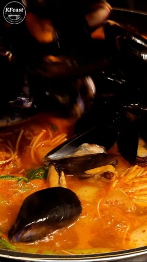 해물짬뽕 Homemade Korean Spicy Seafood Noodle (Jjamppong) #mukbang #kfeast #food