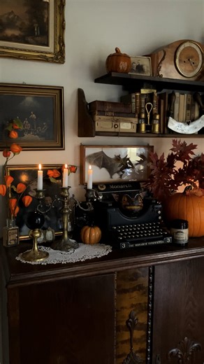 ☞ 𝔏𝔞𝔲𝔯𝔞 𖬺 𝔥𝔢𝔯 𝔴𝔥𝔦𝔱𝔢 𝔯𝔞𝔟𝔟𝔦𝔱 on Instagram: "victorian bloomers and blouse as a pajamas, golden leaves dancing in the air outside our bedroom window, maple and pumpkin scented candles, fur collars on tweed coats, tartan skirts and a long walk through the old cemetery and then a little library visit, reading The October Country by Ray Bradbury, pumpkins everywhere. 🍂🦇 #autumn #fall #falldecor #autumnaestetic #darkacademia #victorian #vintage #vintageautumn #antiques #victorian 