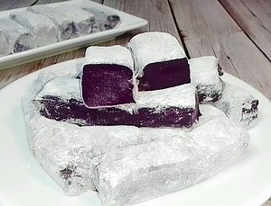 796K views · 10K reactions | Soft, chewy and delicious Ube Espasol | Taste of Home PH | Facebook