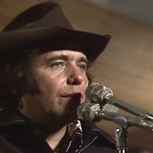 @classic_country_music | Bobby Bare - Streets of Baltimore. #bobbybare | Instagram