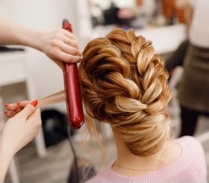 Temperature Adjustable Professional Auto Rotating Curl Ceramic Curler 03206439913 WhatsApp https://www.containeritems.pk/collections/beauty-care Temperature setting: 100℃ - 230℃ 100-160℃: Suitable for soft hair or dyed hair 180-200℃: Suitable for general hair 220-230℃: Suitable for thick and hard hair or natural curly hair Curl Direction Setting: Select the curl direction by pressing "L" "R" or "A" Specification: Time setting: 8s, 10s, 12s, 15s 8s: Big wavy hair 10s: Medium wavy hair 12s: Soft m