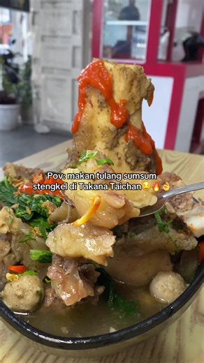 Pov : makan tulang sumsum stengkel di Takana Taichan 📍Takana Taichan, Simpang 4 Surau Kamba, Ampek Angkek Bukittinggi #fyppppppppppppppppppppppp #baksoenakbukittinggi #kulinerbukittinggi #tulangstengkelviral #kulinerminang