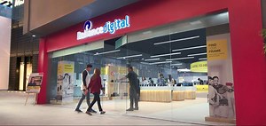 920 reactions · 211 shares | Whether you are embracing a new hobby to turn it into a new profession or making a new city your home, there's something for everyone at #IndiaKaApnaStore. Explore a wide range of products, easy finance options and personalised after sales service at any Reliance Digital store near you. Come, shop at India Ka Apna Store! | Reliance Digital | Facebook