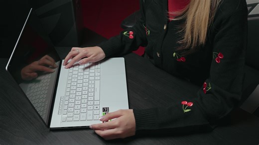 Unboxing another gaming beast from ASUS Republic of Gamers! Introducing the #ROGZephyrus14, my newest tech discovery! Super gaan neto pero heavy ang features, know more and watch this! Catch ROG's Cool for School promo to enjoy exclusive bundles and discounts here https://ph.rog.gg/CoolForSchoolGamingSale #ForThoseWhoDare | Dexie Diaz