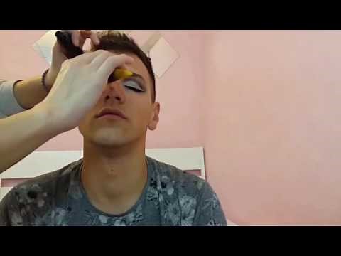 How Boy To Girl - Makeup Tutorial ( Transformation of the gender )