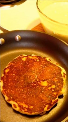 Homemade BUTTERMILK PANCAKES 😋 So YUMMY 😍 #food #breakfast #pancake #recipe
