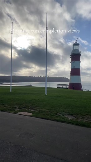 The best way to end my run 💖 #plymouth #running #run #seaside #plymouthviews