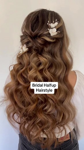 My favorite bridal halfup hairstyle created using @designmehair styling products ✨💗 we finished this look off with our Flora Hair Pins! Shop all Bridal accessories through the link in our bio! #DMpartner #bridalhair #2024bride #weddinghair #bridalaccessories