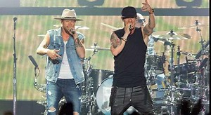 Florida Georgia Line's Brian Kelley Takes the Lead on 'Sittin' Pretty'