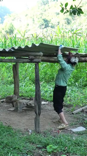 She Built Her Dream Home All by Herself! 🏠💪 Inspiring Story