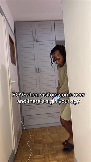 Navigating Awkward Moments When Guests Arrive