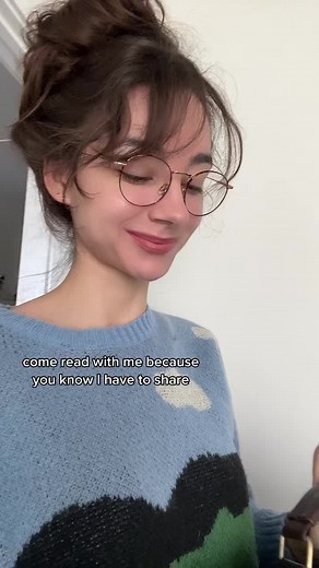 Discovering Magic Realism: Weyward by Emilia Hart - Book Review