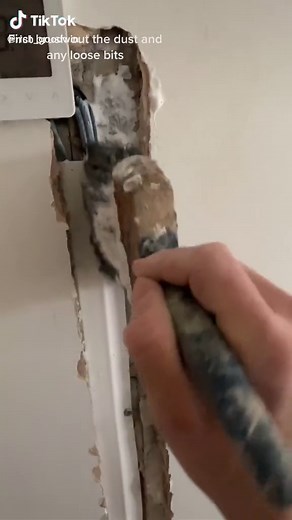 How to Patch up Plaster: Step-by-Step Guide