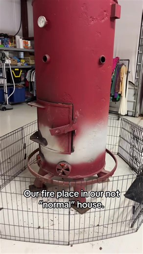 Our first winter with our very mobile daughter so our fire place got a fence 😂