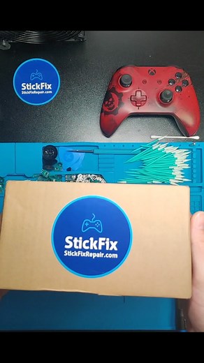 Another stick drift repair, how to open up a PS5 controller without damaging anything #ps5 #ps5controller #playstation #playstation5 #xbox #xboxseriesx #xboxseriess #nintendo #nintendoswitch #stickdrift #stickdriftrepair #videogames #repair #CapCut