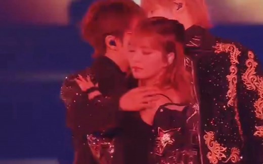 【BAD LOVE】AAA || 一瞬隙さえ見せたなら逃れられない