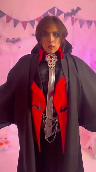 Bat to Dracula Transformation 🦇🧛 | Spooky Character for Events ✅