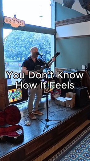Tom Petty cover in Ottawa at D'Arcy McGee's