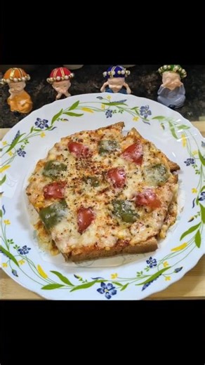 Easy Bread Pizza Recipe #shorts #food #viral #shortsvideo #pizza