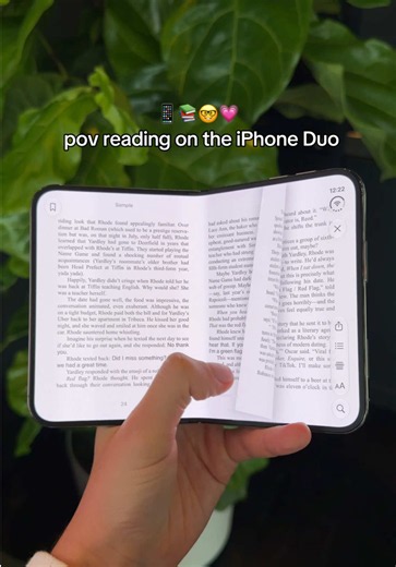 PSA book & kindle girlies📱📚🍏 #iphoneduo #iphone #apple #ipadmini #kindle