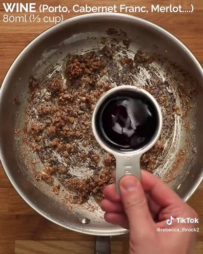 Delicious Thin Sliced Beef Round Steak Recipe with Sauce