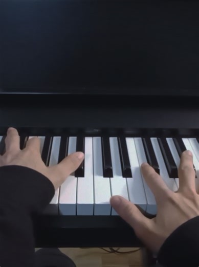 Exploring Piano Music with Plutoprojector