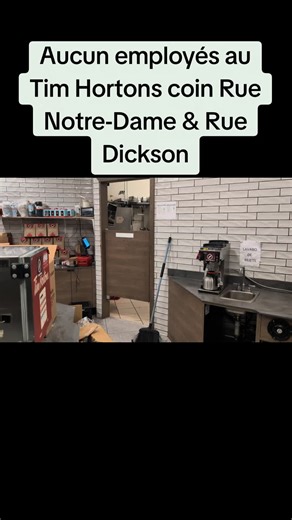 No employees in Tim Hortons. Pas d'employer dans Tim Hortons #timhortons #noemployees #quebec #montreal