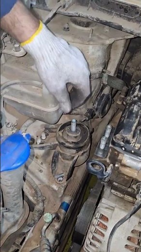 Engine mounting replacement guide #automobile #mechanic #carpart #carrepair