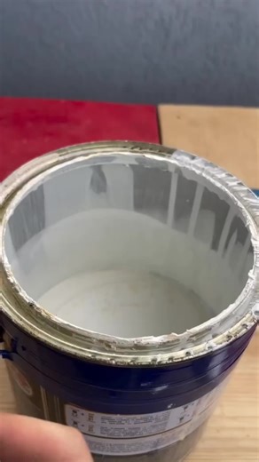 Justo había logrado que mi hija se durmiera cuando sonó mi teléfono. Era mi madre, Brenda, sollozando como si estuviera en un funeral... #redditreadings #redditespañol #reddit #askreddit #redditstories