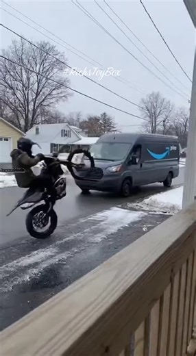 Yall Be Safe Out There!!!! #amazon #amazondelivery #motorcycle #motorcycles #richstoybox