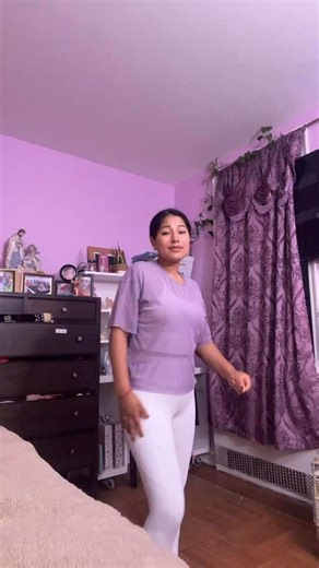 Exploring Ecuadorian Music Through Rolas