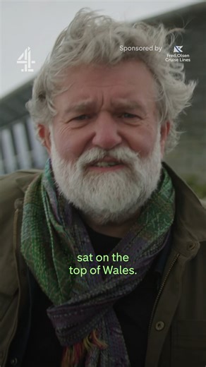 A bucket list stop for people around the world #BritainsFavouriteRailwayStations | Channel 4