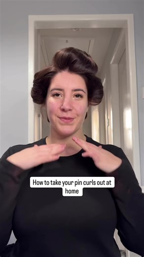 Mastering Pin Curls for a Lasting Blowdry