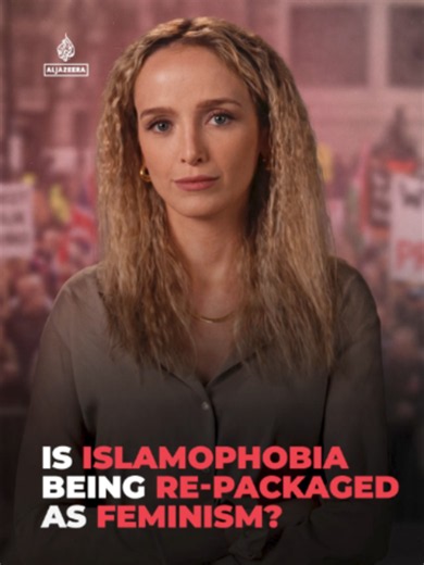 A group of female activists at a far-right rally in the UK have sparked a backlash. They wore niqabs and long dresses while encouraging the crowd to condemn their clothing. So who are they? . Al Jazeera’s Ava Warriner explains. #news